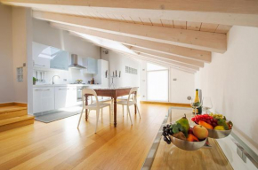 Отель Apartment 23  Комо